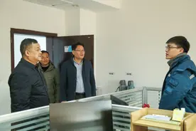 龙佰集团：新春送暖鼓干劲 奋楫扬帆启新程图片