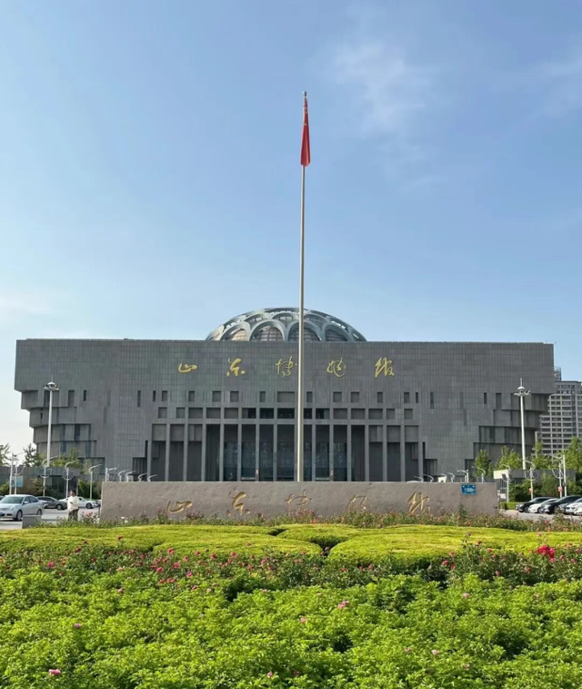 再走一遍老舍的济南