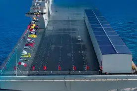 海军四川舰 正式出坞！图片