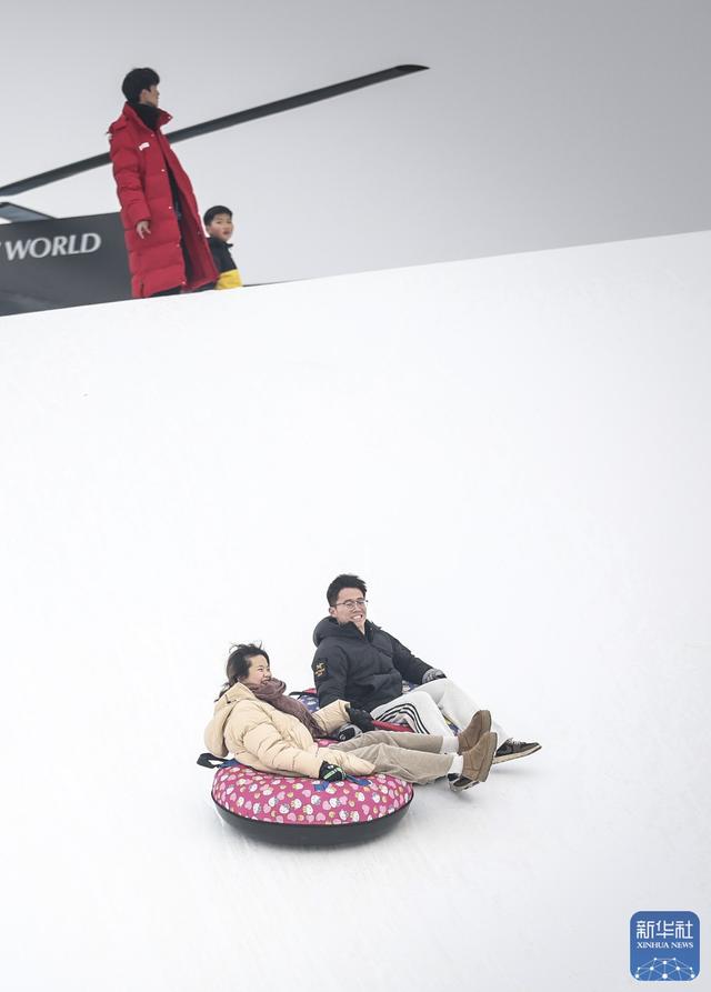 沈阳：“冰雪+温泉”引爆冬季文旅