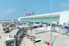 夜访亚洲第一个专业货运机场——鄂州花湖国际机场图片