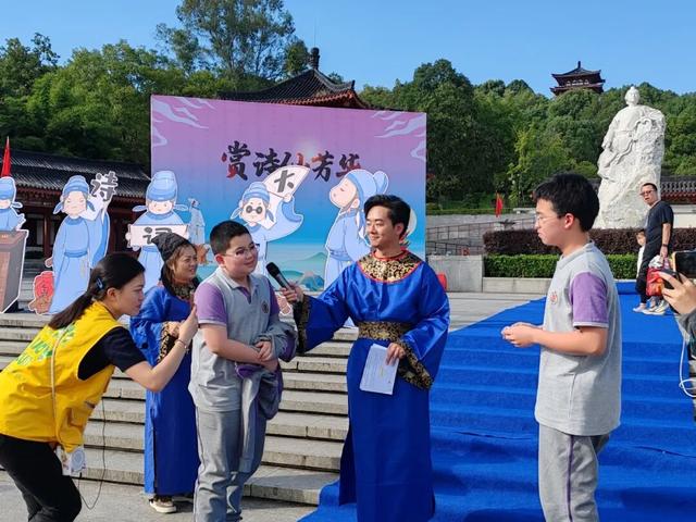 安逸四川 乐游绵阳 ‖ 在李白故居，月下樽前重走诗路，山水笔墨皆是课本