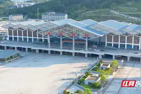 今日（16日）开售！铁路部门推出“长沙+凤凰古城+张家界”旅游计次票图片