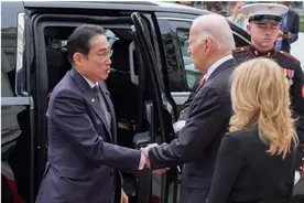美媒放风：美日领导人将首要谈防务问题，计划允许日本工人为美军舰做更多维护工作图片