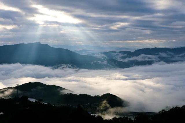 遇见临沧 如回故乡 | 马台的云海，也很“仙”！