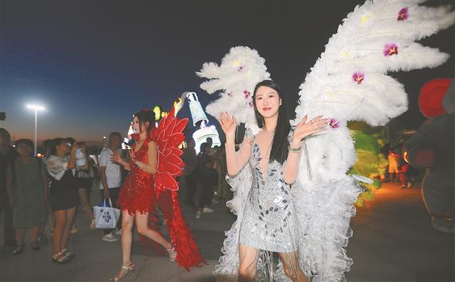 冰城深1度｜186万人次打卡哈尔滨国际啤酒节的背后