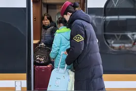 难忘，春运路上的暖心时刻图片