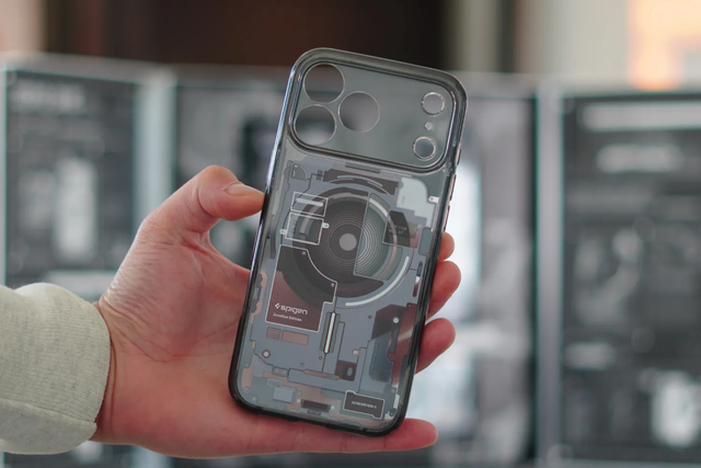 Spigen 推Zero:One手机壳，让 iPhone 17 系列秒变“透明探索版”