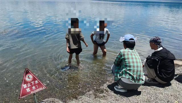 金牌导游屈丽娟：暑期旅途的文明守护者