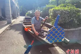 古稀龙舟工匠的坚守：做到做不动为止图片