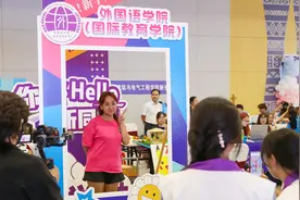 贺州学院4900多名2024级新生入学报到图片