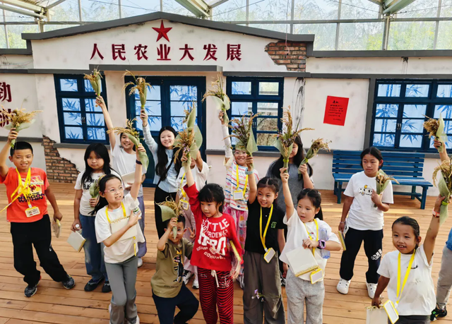 “十一”假期，盘锦各景区热度持续迎客流高峰