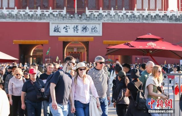 从帝王禁苑到人民博物院：故宫百年，何以“新生”？