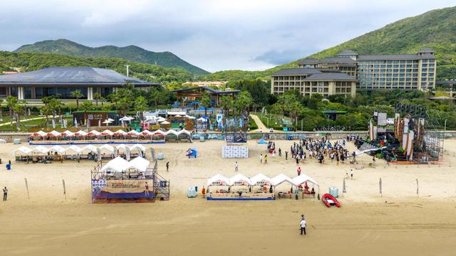 浪花、音符、集市共同点亮“星辰大海”！2025第三届东沙冲浪公开赛燃情启幕