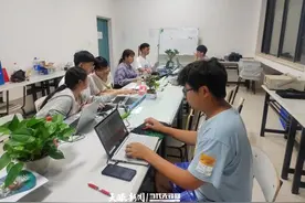 贵州电子科技职业学院：推进导生制 培养三线黔匠创新创业人才图片