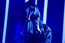 1.8万人林口朝圣！Aimer中文呐喊：回来了　狂飙《鬼灭》神曲嗨炸图片