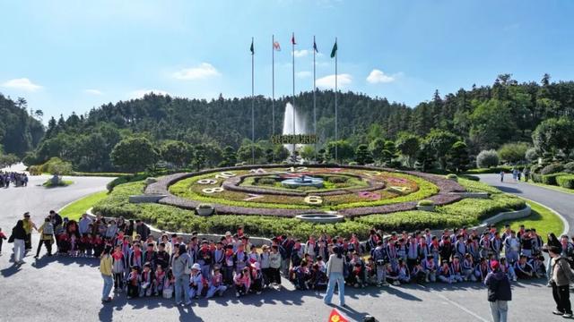 知识+100，快乐+100