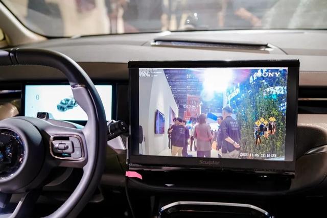 索尼在 2025 进博会首次展示跌倒监测设备，不采集个人隐私