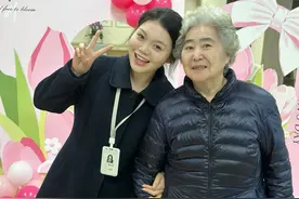 00后“勇闯”养老院，和老人成为“忘年交”，也让更多人看见双向治愈的爱图片
