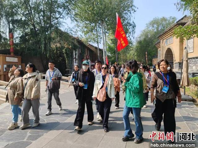 “京津冀”百家旅行商探访保定