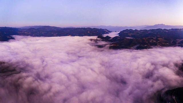 巴东：梦幻云海扮靓神农溪