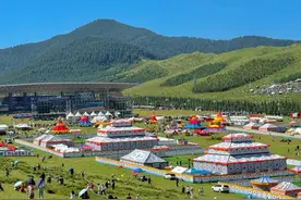 甘南：奏响民族团结的动人乐章图片