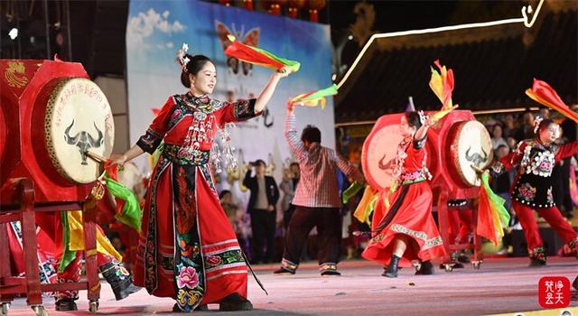 【深度】你好！“松桃村晚”