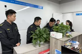 “啄木鸟”遭央视曝光高价维修乱象，重庆市监局：已到场调查执法图片