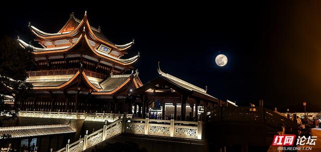 夜游益阳明清古巷，在明月与灯火中邂逅旧时光