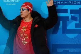 祝贺！潘展乐男子800米自由泳夺金图片