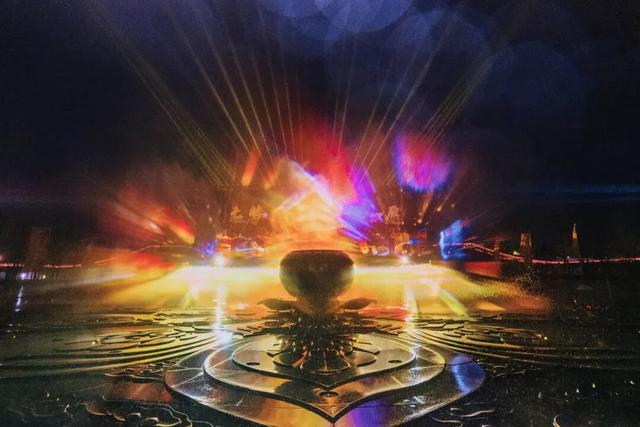 运营时间调整！沉浸式光影秀限定开放！