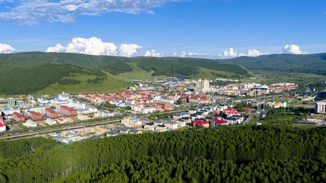 中国之城｜阿尔山：被绿色浸透的“袖珍之城”