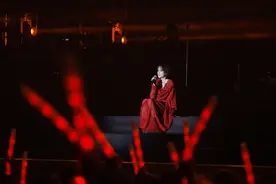 杨乃文广州首度开唱，笑言“伍佰在我心里”图片
