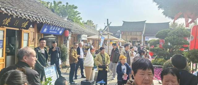 南通崇川“花”式解锁秋日消费新场景
