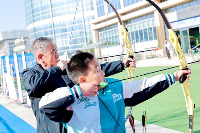 京味冰雪嘉年华举行 助推京张体育文化旅游带建设