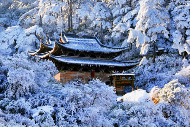 三清山“冰雪皮肤”即将加载完毕!你还不出发?