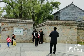 六尺巷是弘扬传承传统文化的典范 桐城将把更多文化名片擦得更亮图片