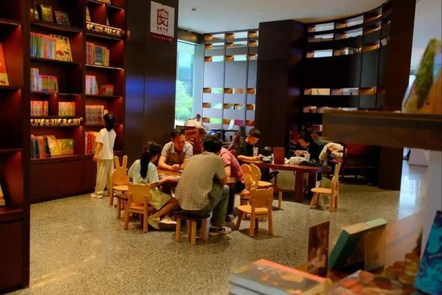 武汉6处地铁直达的书店