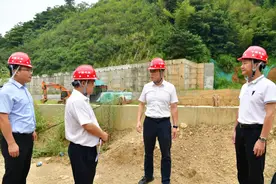 越是这样的重大项目，越要安全、质量、工期统筹抓！图片