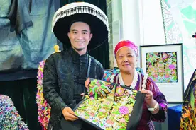 苗族小伙和妈妈发起“贵州村T” 节目火上央视 外国友人组团来走秀图片