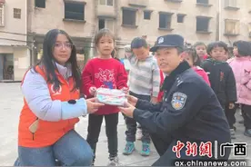 铁路安全课走进桂林校园 守护列车安全畅通图片