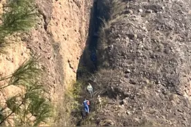 揪心！一小孩跌落山崖，这份登山安全指南请收好！图片