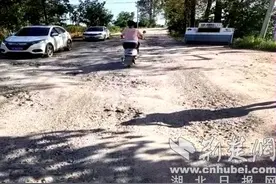 襄阳东津新区把“便民路”铺到群众心坎里图片