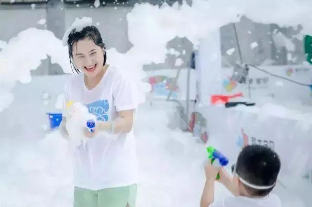 免费！电音炸场+泼水狂欢，N多互动等你来赴约！