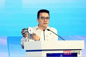 武汉光谷推出“空芯光纤”，信号传输速度“普客换高铁”图片