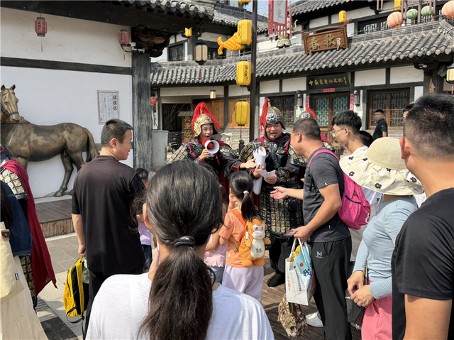 喜迎“开门红”！国庆首日东营重点景区游客量近20万人次