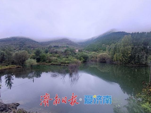 烟雨九龙山 宛若水墨仙境