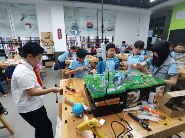 松山湖北区学校：构建AI教育新生态，培育未来创新力
