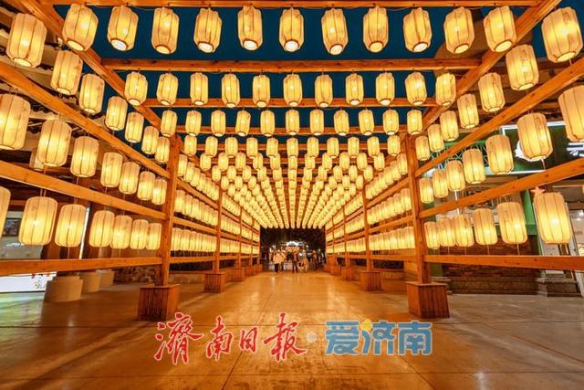 一年四季 泉在济南 | 夜幕下的古风绮梦，解锁国庆夜游新体验