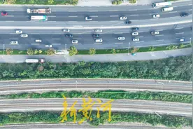 国道104崮山段恢复双向八车道通行图片